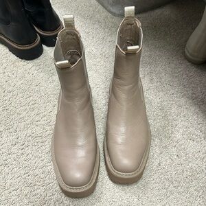 Sam Edelman Laguna Chelsea boots